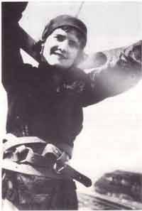 Tante Francine  l'assaut d'un pylne de Radio Normandie